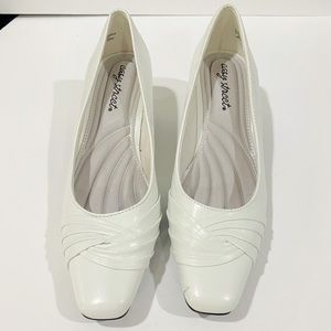 Casual and very comfortable ||brand new shoes